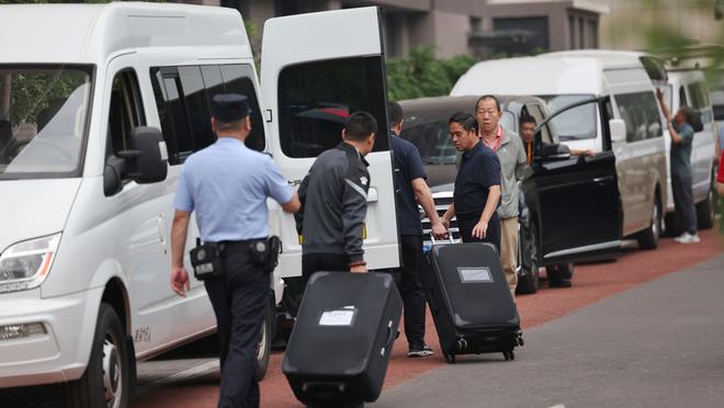 杰克逊本场比赛数据：3射正2过人成功&1错失进球机会，评分7.0